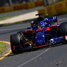 MELBOURNE, AUSTRALIA - MARCH 23: Brendon Hartley of New Zealand driving the (28) Scuderia Toro Rosso STR13 Honda on track during practice for the Australian Formula One Grand Prix at Albert Park on March 23, 2018 in Melbourne, Australia.  (Photo by Charles Coates/Getty Images) // Getty Images / Red Bull Content Pool  // AP-1V4RSZQ911W11 // Usage for editorial use only // Please go to www.redbullcontentpool.com for further information. //